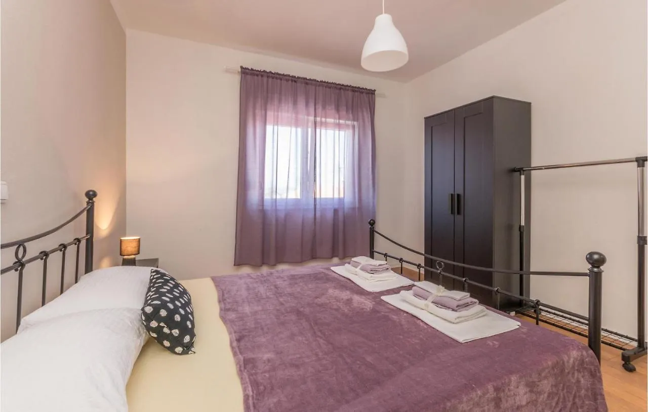 Awesome Home In Zadar With Wifi Tatil Evi