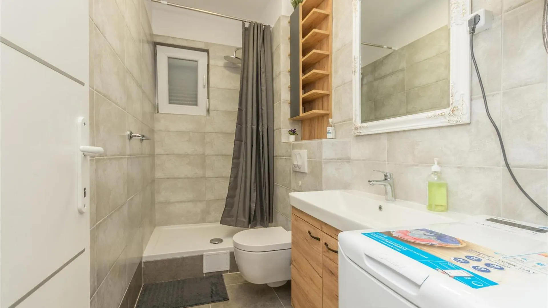 Awesome Home In Zadar With Wifi Tatil Evi