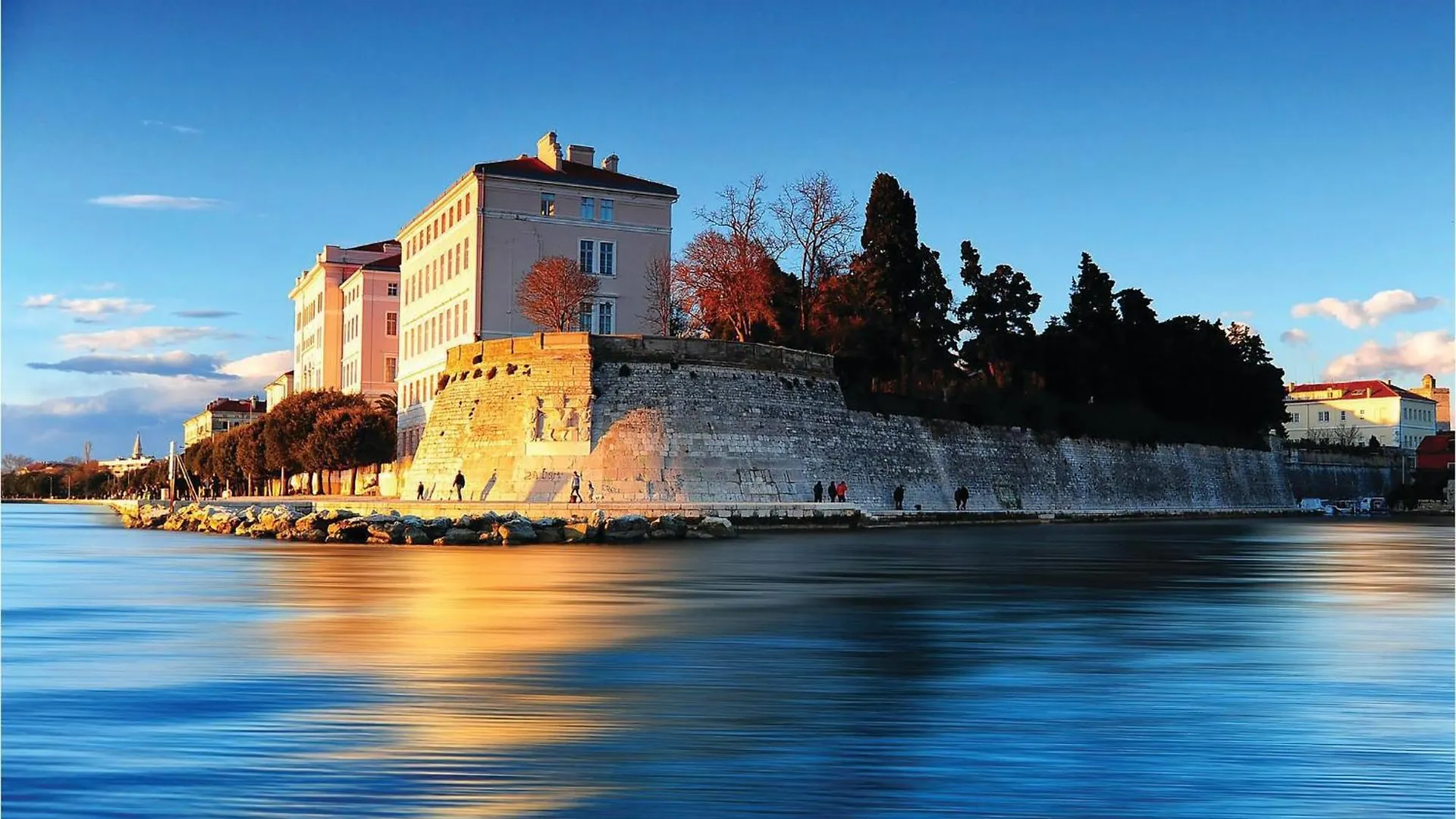 Tatil Evi Awesome Home In Zadar With Wifi